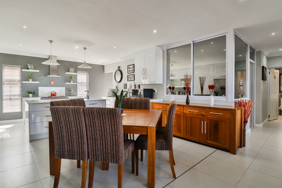 4 Bedroom Property for Sale in Island View Western Cape